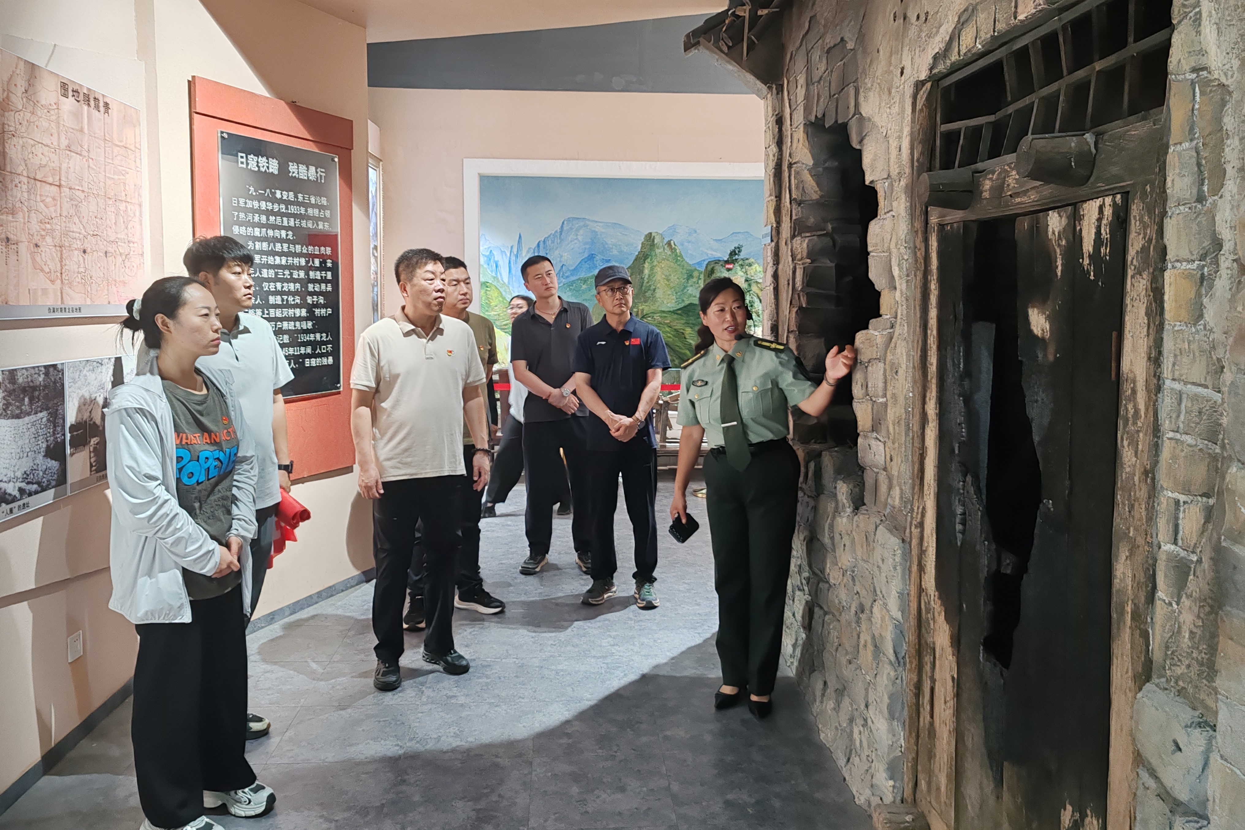 纪念馆参观学习1.jpg 纪念馆参观学习1.jpg